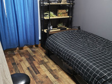 息子(長男)の部屋にクッションシートを貼りました