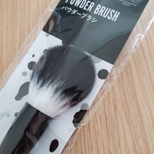 ダイソー♪ふわふわパウダーブラシ