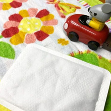 喉が痛くなってきたとき我が家の定番はカイロです。