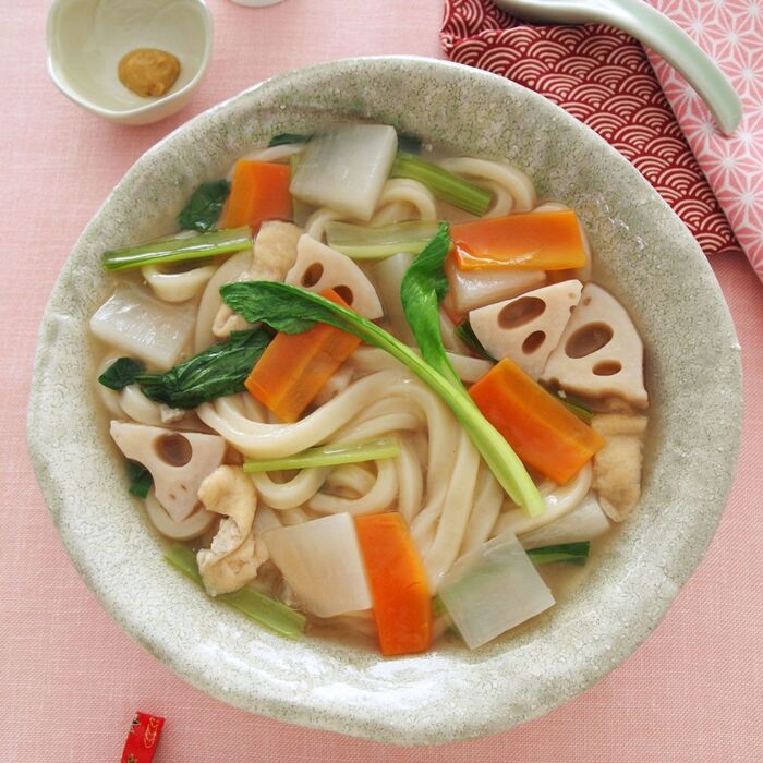 からだも心もホッとうどん！「冬野菜のとろみ煮込みうどん」