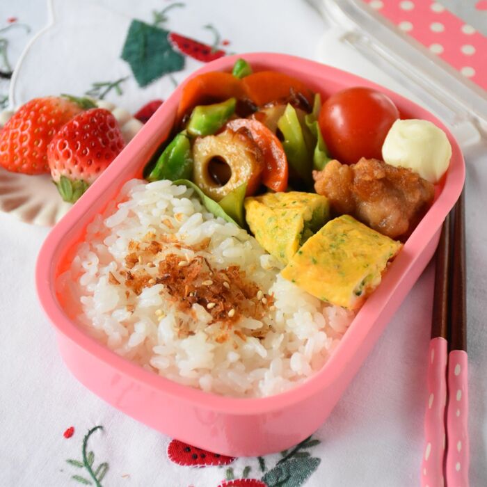 お弁当箱に詰めて完成です!