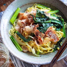 ♡あっさりコクうま♡豚肉と小松菜の塩焼きそば♡【#簡単レシピ#時短#節約#麺】