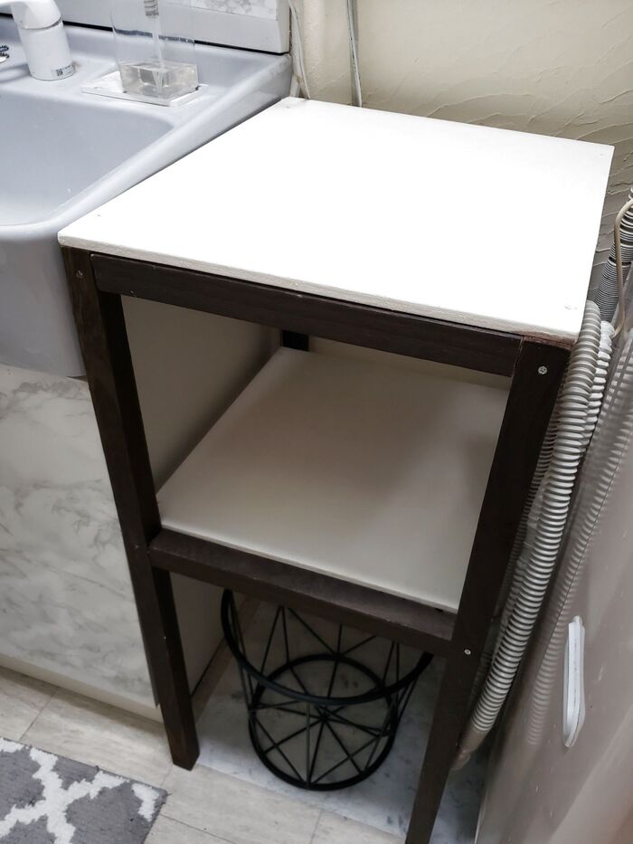 我が家サイズですっきり片付く!脱衣場にお着替えラックをDIY