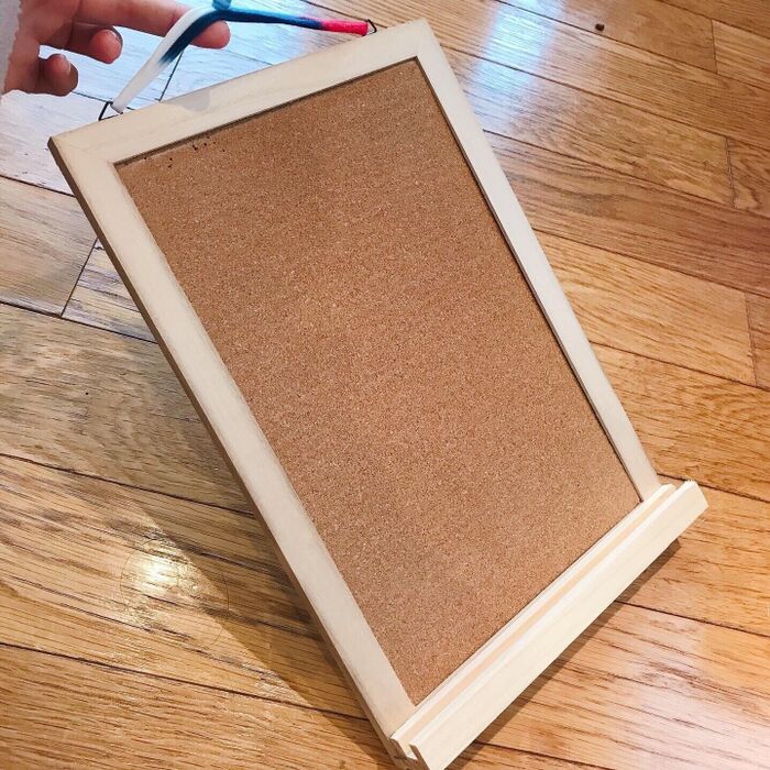 【セリア】の材料2つで、学校のお便りボード