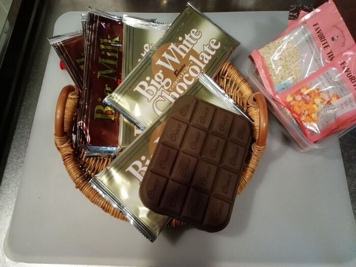 板チョコとトッピング