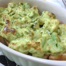 隠し味の生姜がきいてる♪ 厚揚げのアボカドソース焼き