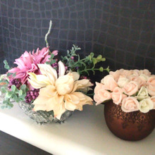 ダイソーの造花と小物入れで