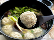 ふんわりふわふわ豆腐とれんこんの鶏つくね鍋