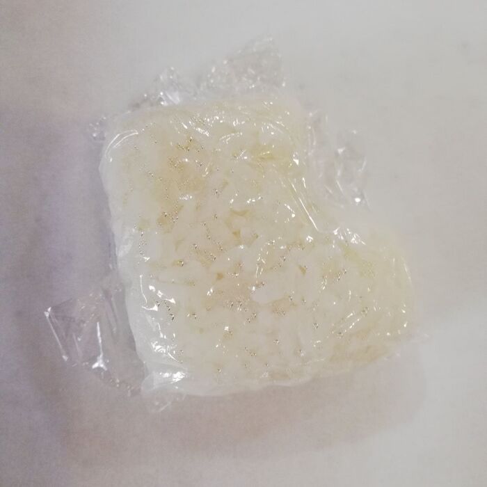 ①ベースのおにぎりを作ります。