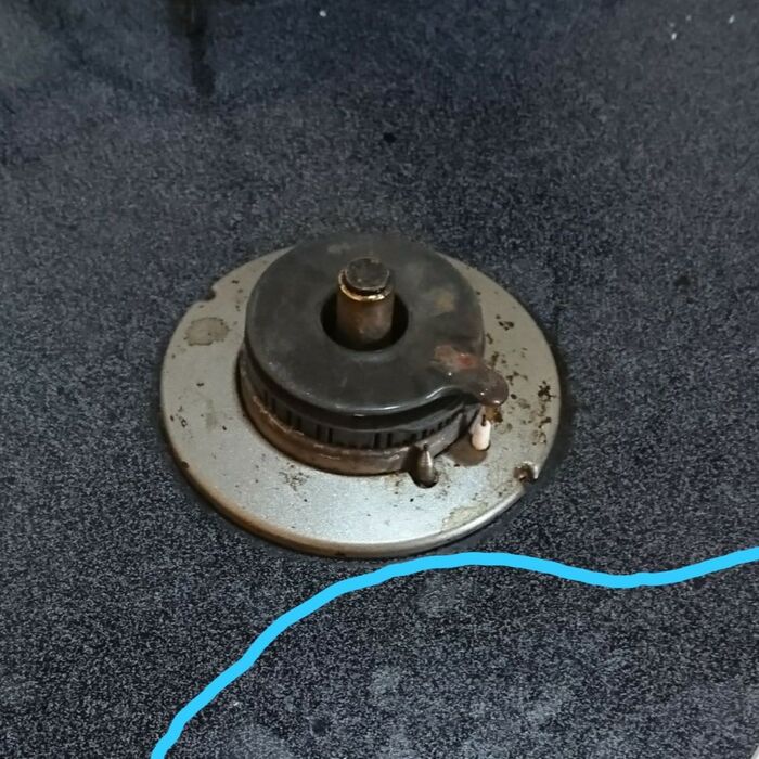 汚れをさっと取りたいときは、油拭きティッシュで。