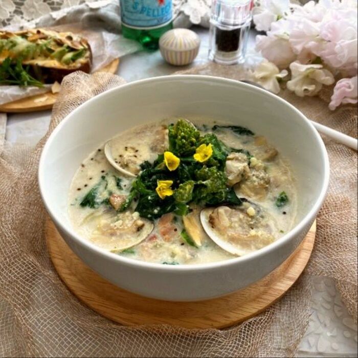春の香り~優しいお味のあさりと菜の花の豆乳スープ