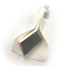 玄関用に♪キレイな流線形のブラシとちりとりのセット