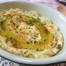 茹でてつぶすだけでオシャレ副菜♪ じゃが豆腐でフムス風