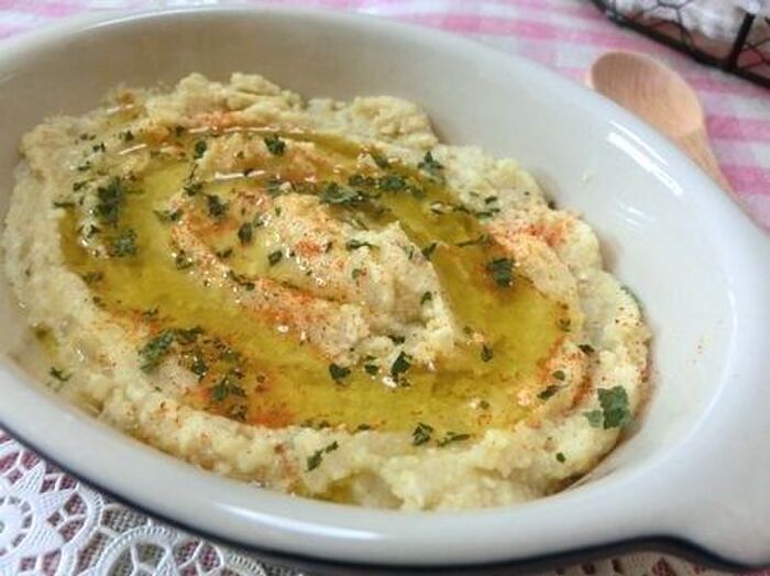 茹でてつぶすだけでオシャレ副菜♪ じゃが豆腐でフムス風