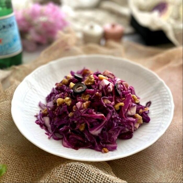 色々入っているからおいしい~紫キャベツのコールスロー