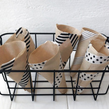 【おうちで遊ぶ】アイスクリーム屋さんごっこのおもちゃを手作り!キッチンのアレで作る可愛いコーン