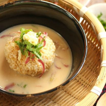 さっぱり♪ごま味噌のコク旨ツナ冷や汁 ~玄米焼きおむすびを入れて~