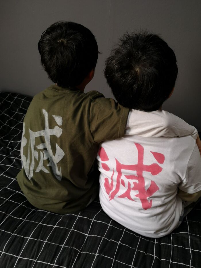 大人気の鬼滅の刃~オリジナルのTシャツでご機嫌
