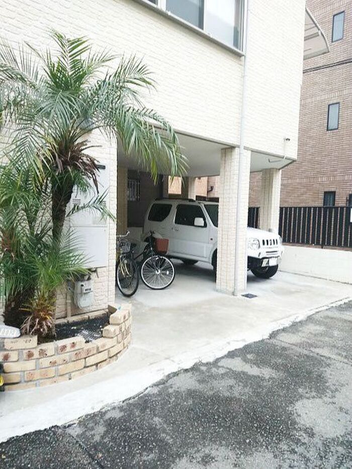 ガレージ床塗装DIY①ペンキは水性か油性か?