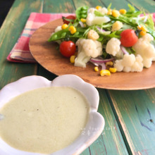 便秘解消にオススメ‼きな粉ヨーグルトドレッシング~野菜サラダ~