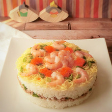 そぼろのちらし寿司ケーキ