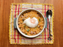 レンジでラク早!ナポリタンライス温玉のっけ