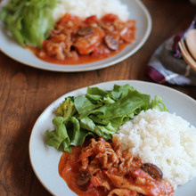 トマト缶と牛乳で!簡単なのに見栄えするハヤシライス