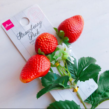 ダイソー♡春るんるんな〜♡ストロベリーピック♡