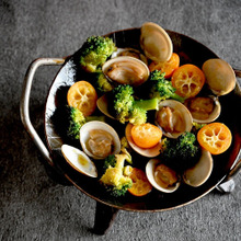 【果物のおかず】きんかん・はまぐり・ブロッコリーの華やかアヒージョ