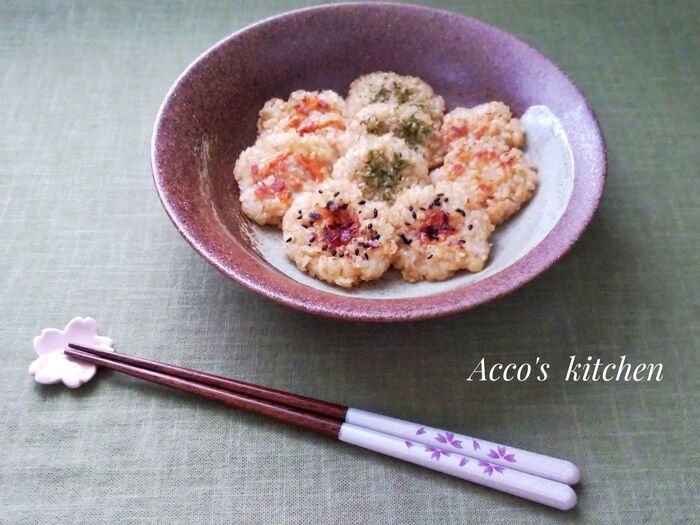 ♡玄米のペタンコ焼きおにぎり♡ 海老せん風
