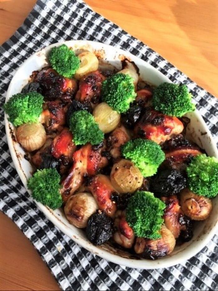 プルーンと鶏肉のオーブン焼き白ワイン風味