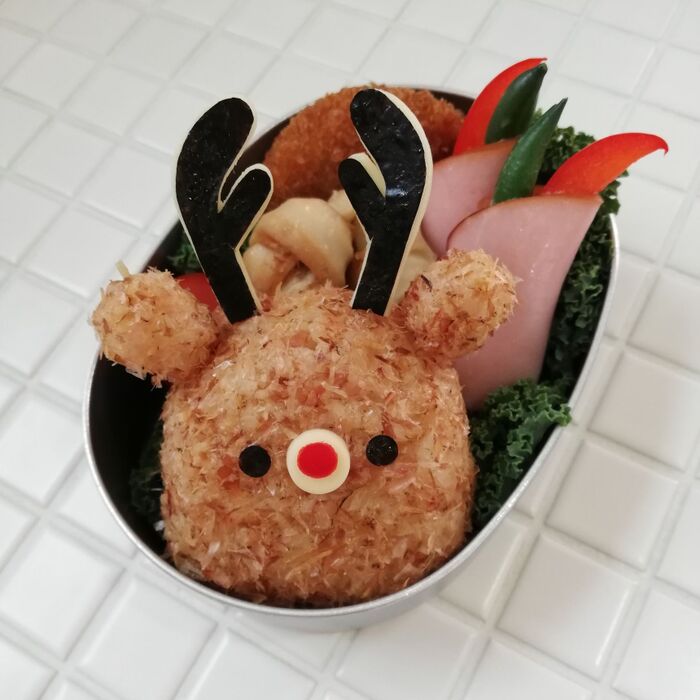 ⑥パーツを乗せます。