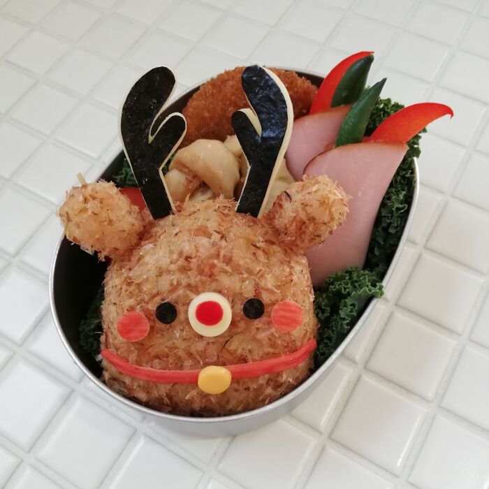 ⑧パーツを乗せます。