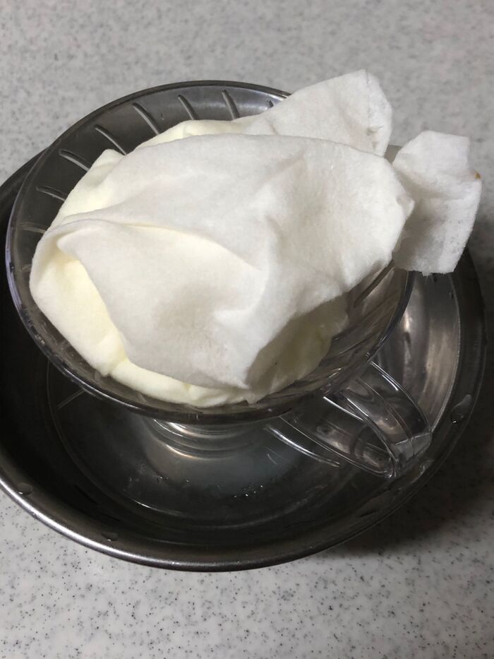 ヨーグルトソースを作る