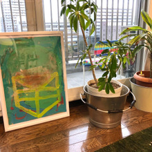 ダイソーの大きな額で☆身近な絵がアートに変身