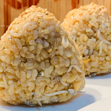 やみつき天かすじゃこおにぎり