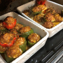 パプリカに詰めたトルコ風ドルマ