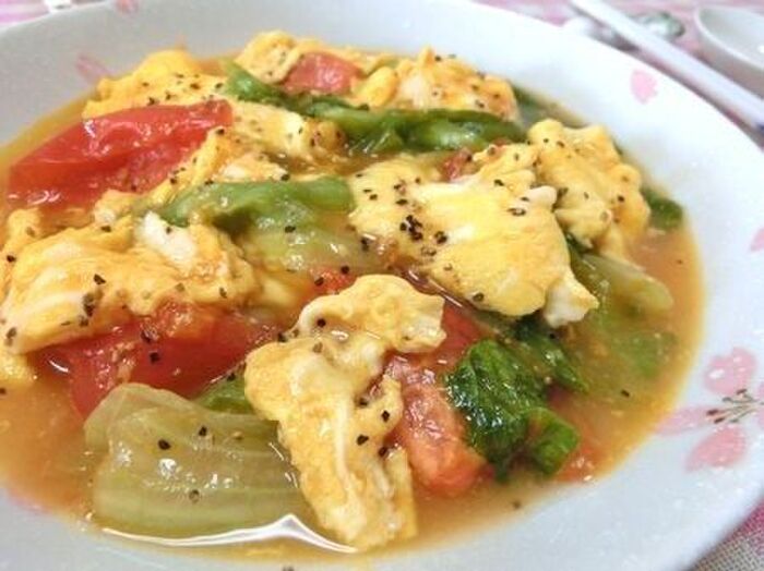 つゆだくが美味~い♪ レタスとトマトとたまごのオイスターソース炒め