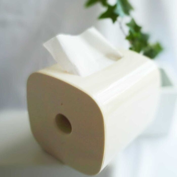 トイレットペーパーをリビングに置ける!生活感を隠してくれるケース