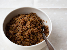 肉味噌そぼろ。【作り置きしてお手軽そぼろ丼に!】