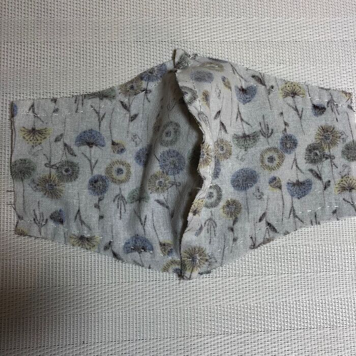 表、裏を縫い合わせる