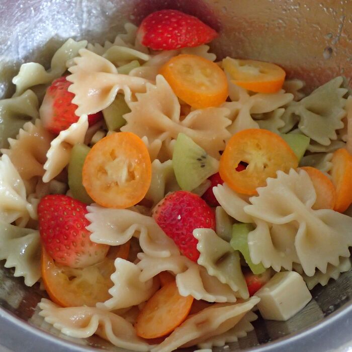 4.パスタとドレッシングを和える