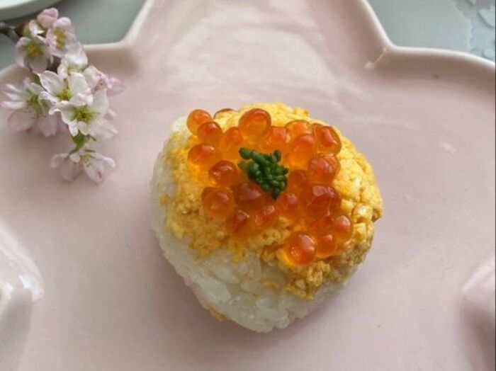 ⑤の材料・炒り卵といくら
