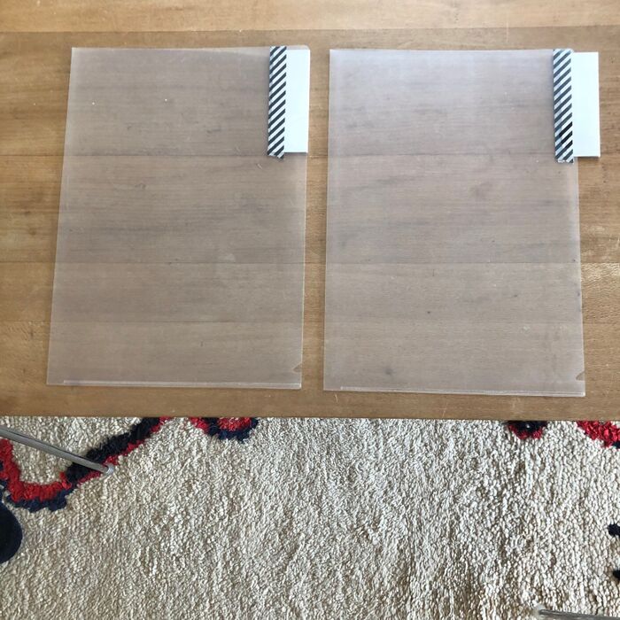 インデックスをクリアファイルにとめる