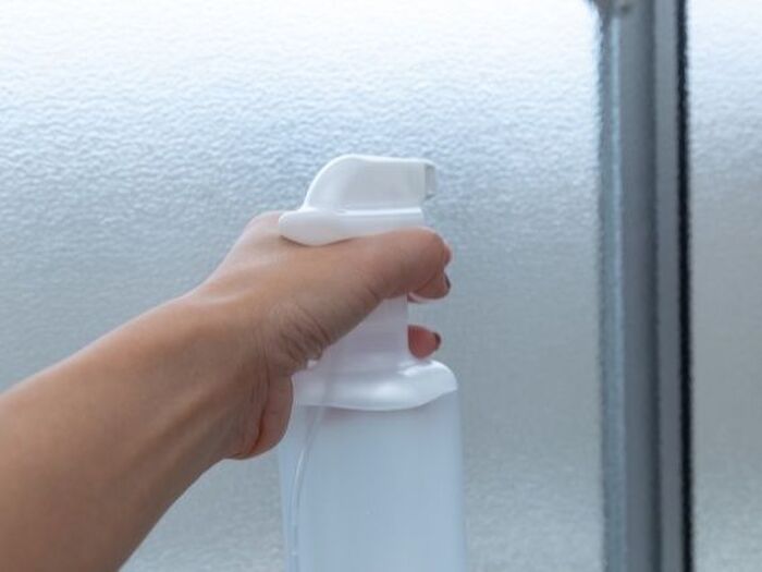 知っておきたい!ガラスクリーナーでスッキリ簡単掃除術