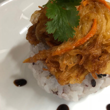 残ったかき揚げでオレンジ風味の甘辛煮 カフェ風どんぶり仕立て