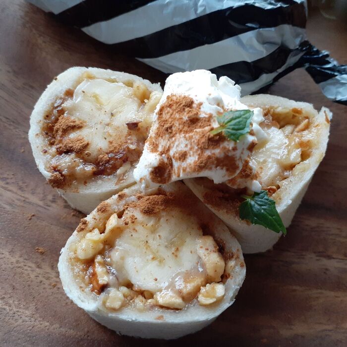 クルクル巻いたバナナナッツブレッド風