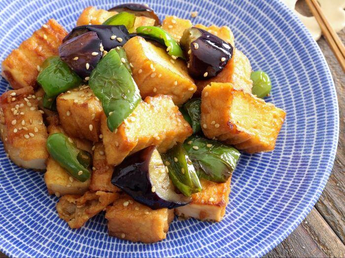 焼肉のタレで簡単に!厚揚げとなすとピーマンの甘辛炒め/食材3 つ