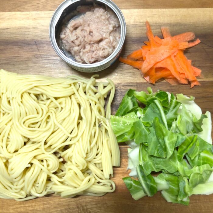①手でちぎるのが難しければ、キッチンばさみで!
