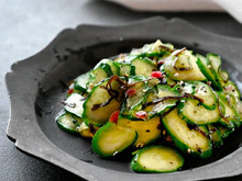 【胃袋からウロコ技】きゅうりは下茹でする!? & 2020 金魚の胃袋からウロコ技まとめ